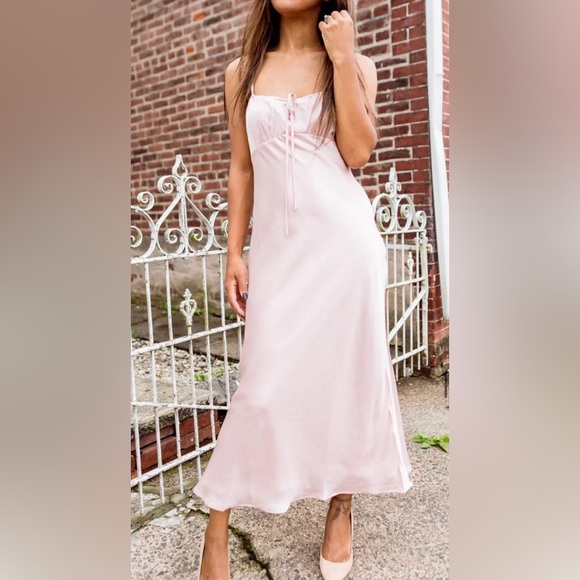 Lovers & Friends | Revolve Dee Midi Dress - Picture 2 of 8